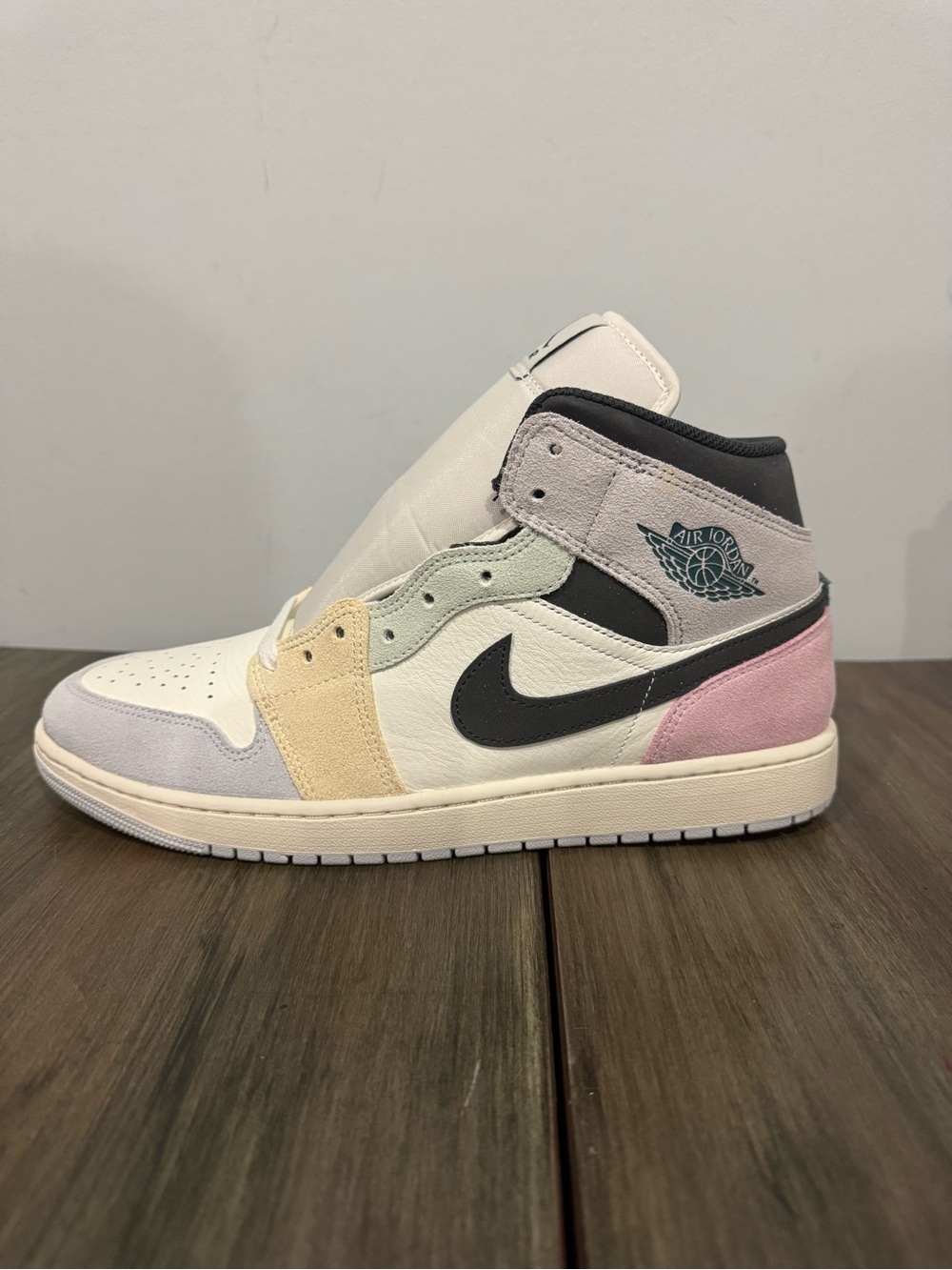 NIKE AIR JORDAN 1 MID SE SAIL ICED JADE MEN SHOES